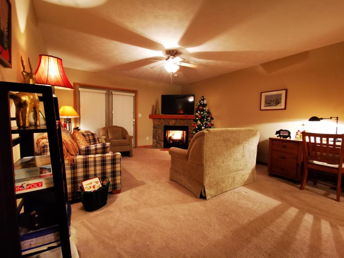 Gorgeous House For Ski Retreat Or Mountain Vacations 斯诺肖 外观 照片